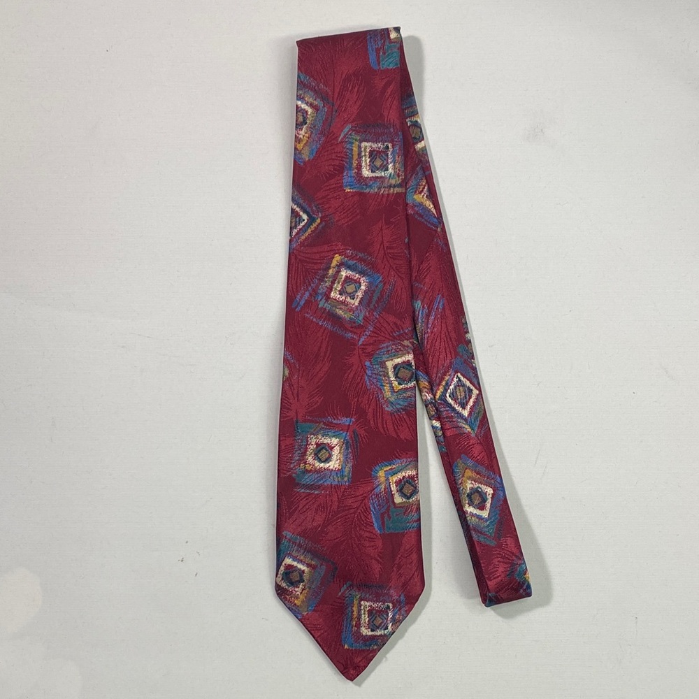 Avanti Geometric Burgundy Tie